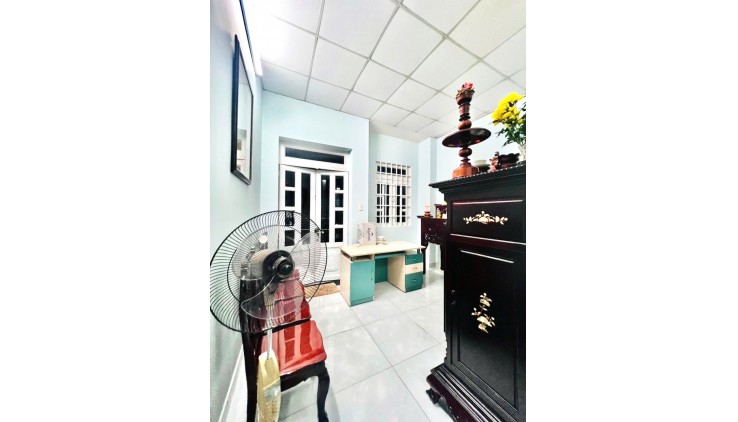 Bán Gấp Nhà 2 Tầng Hẻm Xe Hơi 67m2_4*17 Chỉ 5.3 tỷ 3PN Gần Vincom Lê Văn Việt Tăng Nhơn Phú A Thủ Đức